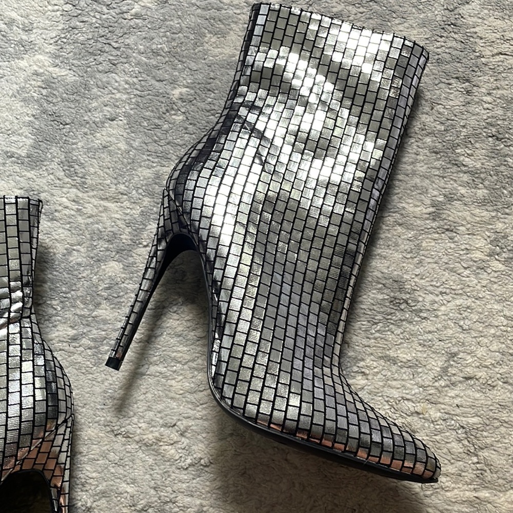 Mirror ball boots